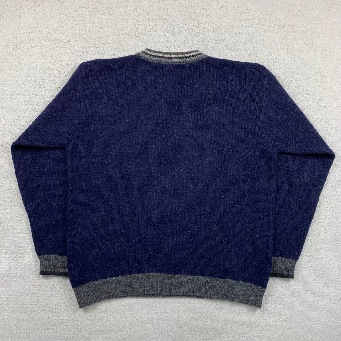 90s 컬럼비아 셔틀랜드 울 브이넥 니트 네이비 상품이미지2