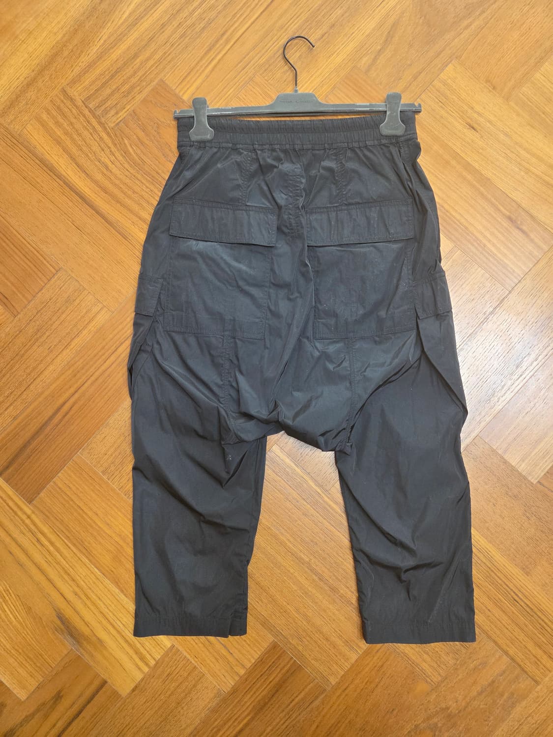 릭오웬스 블랙 드로스트링 카고 팬츠 상품이미지2