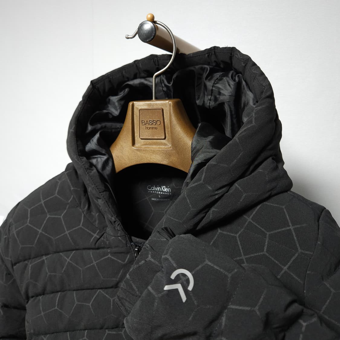 L ) 캘빈클라인 여성 블랙 경량 패딩 후드 자켓 상품이미지3