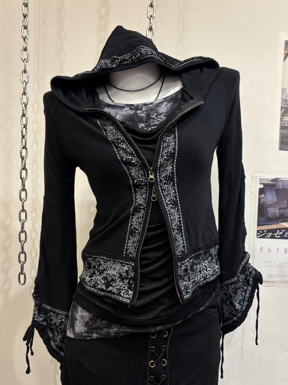 edge line 에스닉 패턴 셔링 플레어 소매 투웨이 블랙 후드집업 상품이미지1