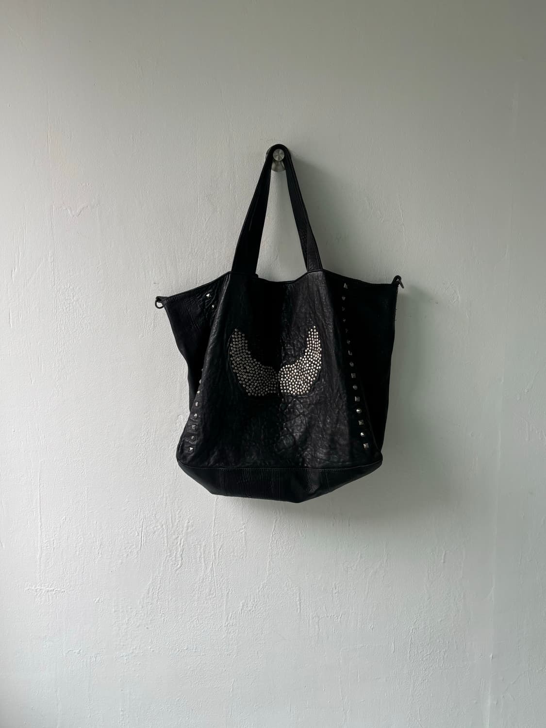 이탈리안 레더 스터드 숄더백 상품이미지5