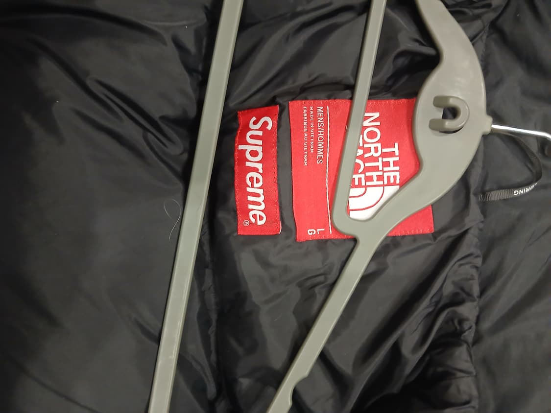 슈프림패딩 상품이미지3