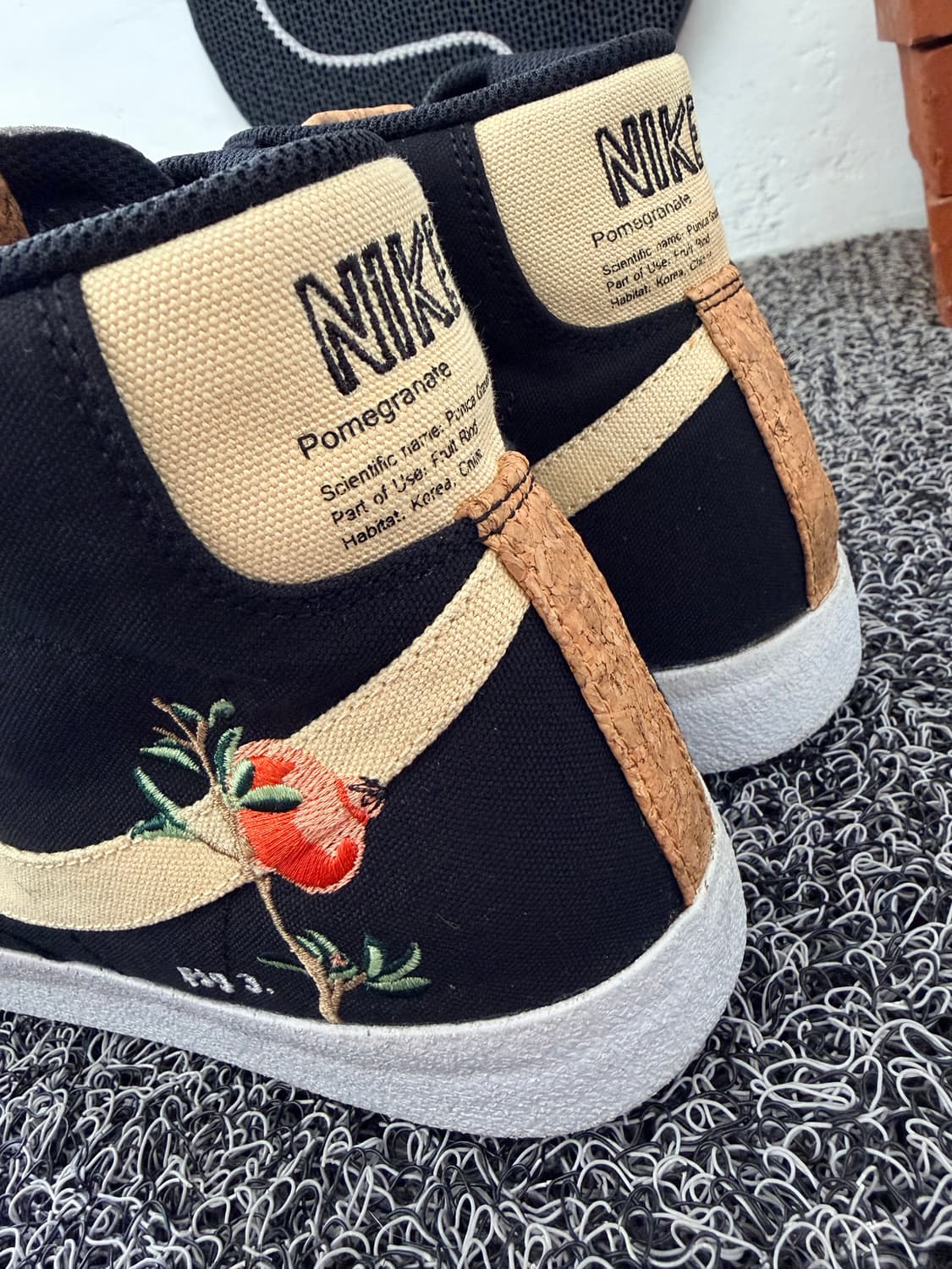 나이키 블레이저 미드 77 석류 블랙 265 상품이미지3