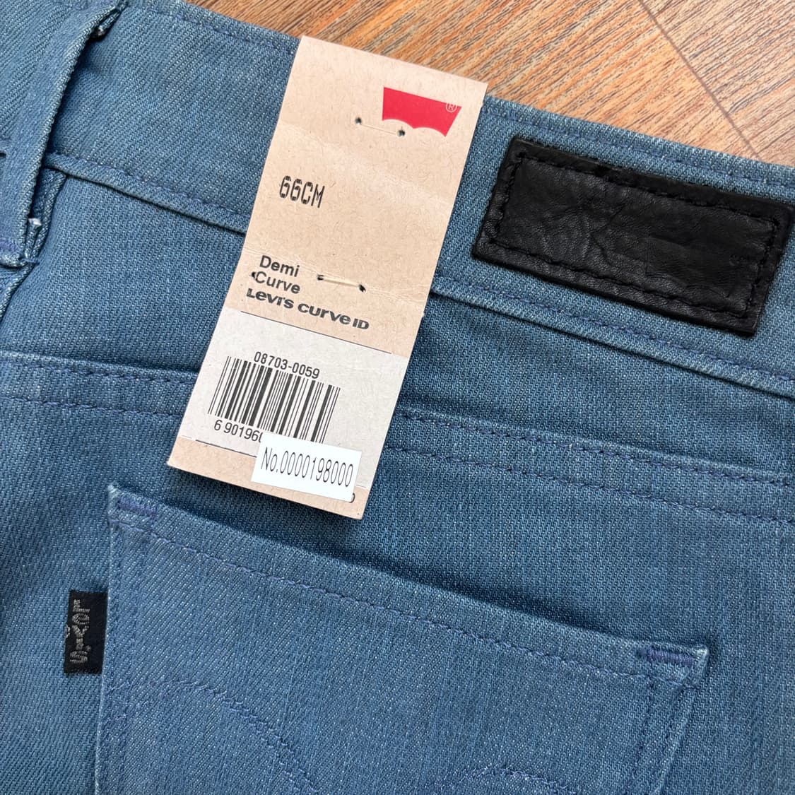 새제품 리바이스 26 데미 커브 스키니 청바지 페이딩 스판 데님 상품이미지6