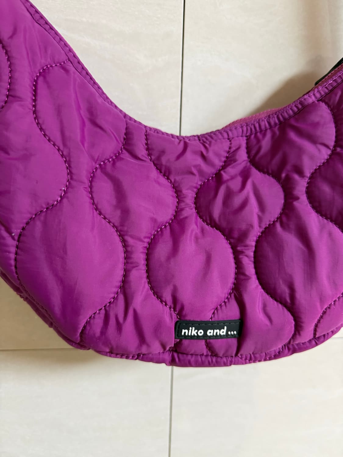 니코앤드 퀄팅 크로스백 상품이미지2