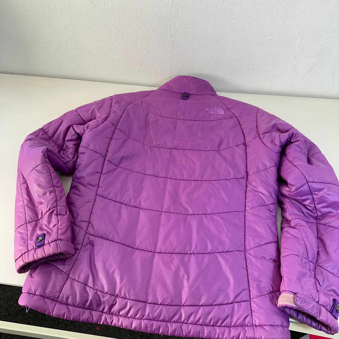 우먼M 노스페이스 퍼플핑크 밑단고무줄 EXCELLOFT 경량패딩점퍼 상품이미지6