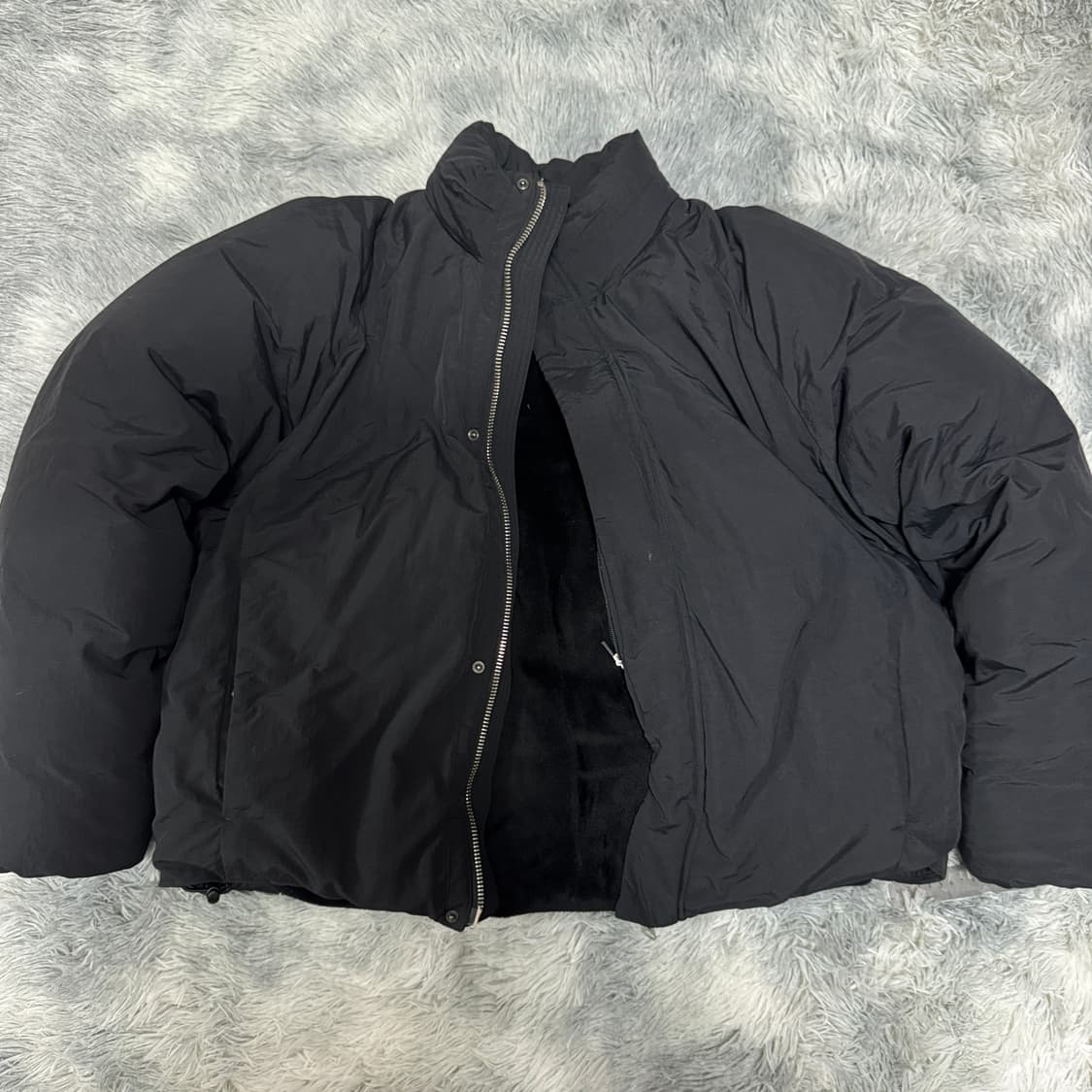 일꼬르소 미니멀 숏 다운패딩 점퍼 L사이즈 상품이미지4