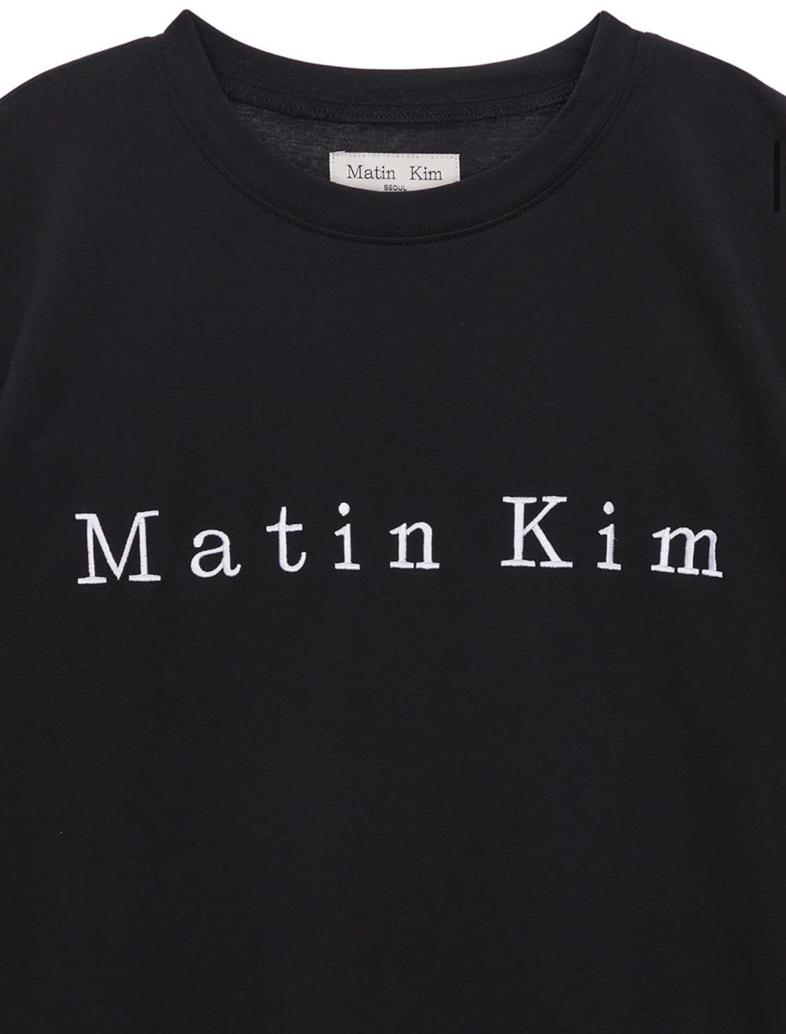 마뗑킴 MATIN EMBROIDERY LOGO TOP IN BLACK 상품이미지3