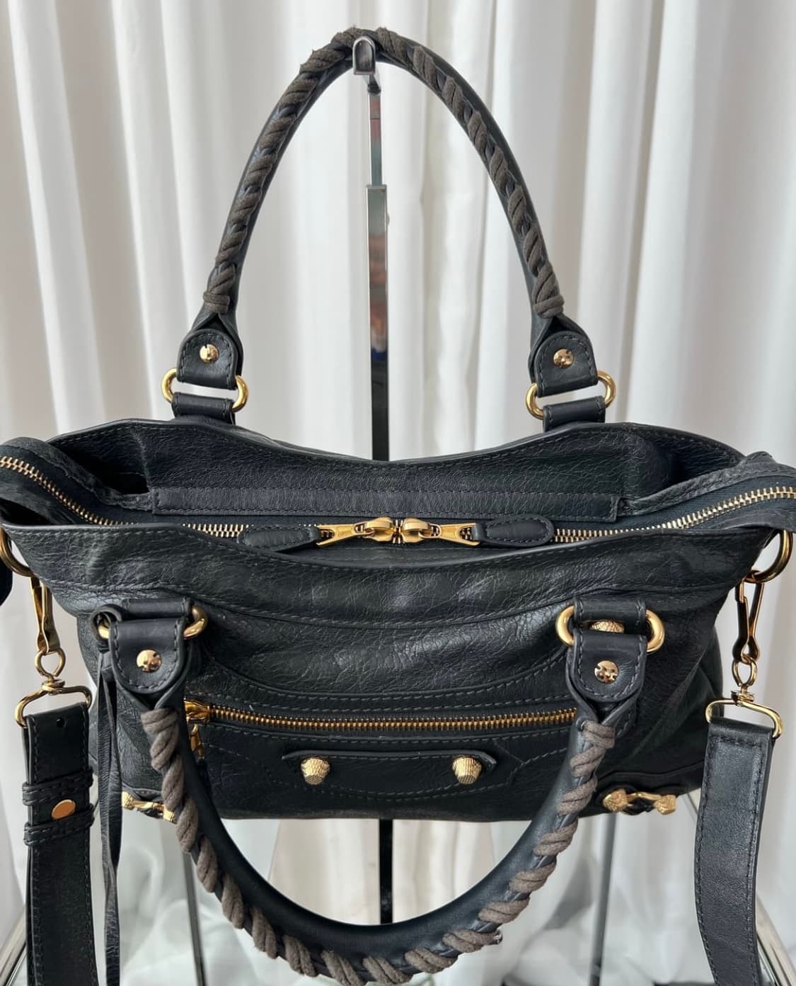 던지는가격.급처) 발렌시아가 퍼스트 시티 모터백 - 차콜 상품이미지6