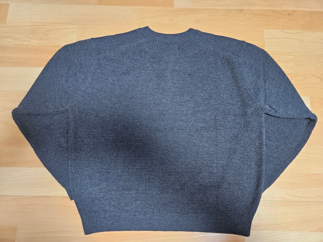 비슬로우x데릭 울블렌디드 헨리넥 니트 차콜 상품이미지4