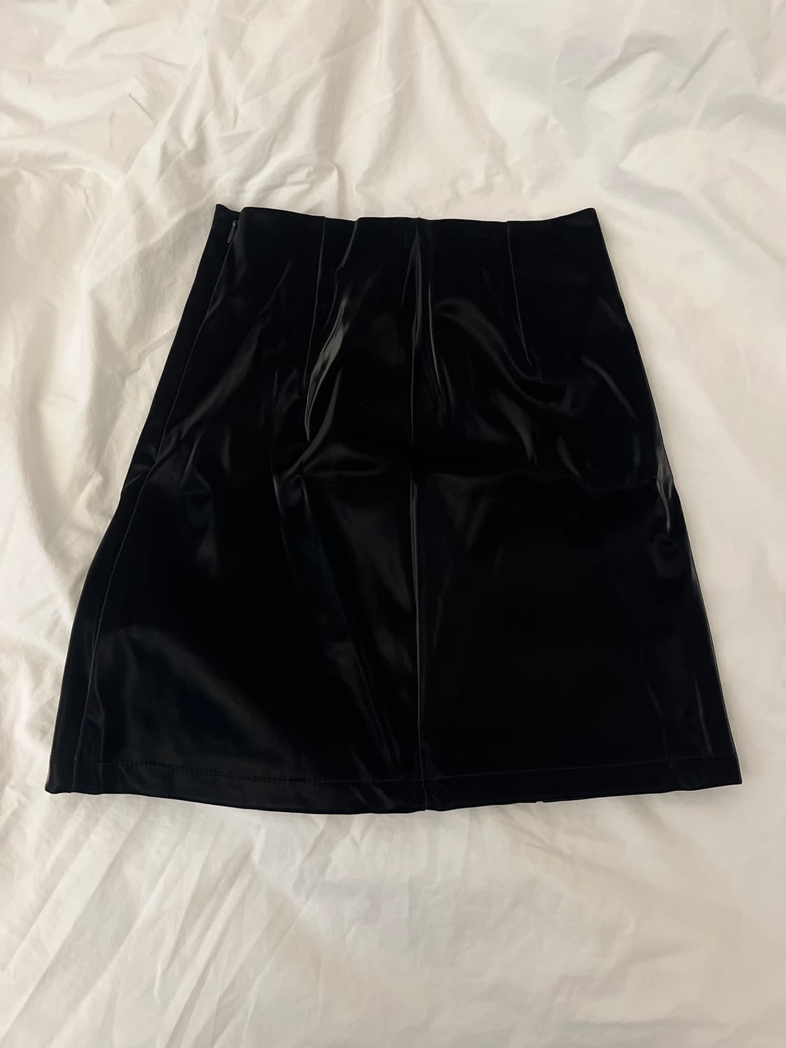 에나멜 실크 미니스커트 상품이미지2