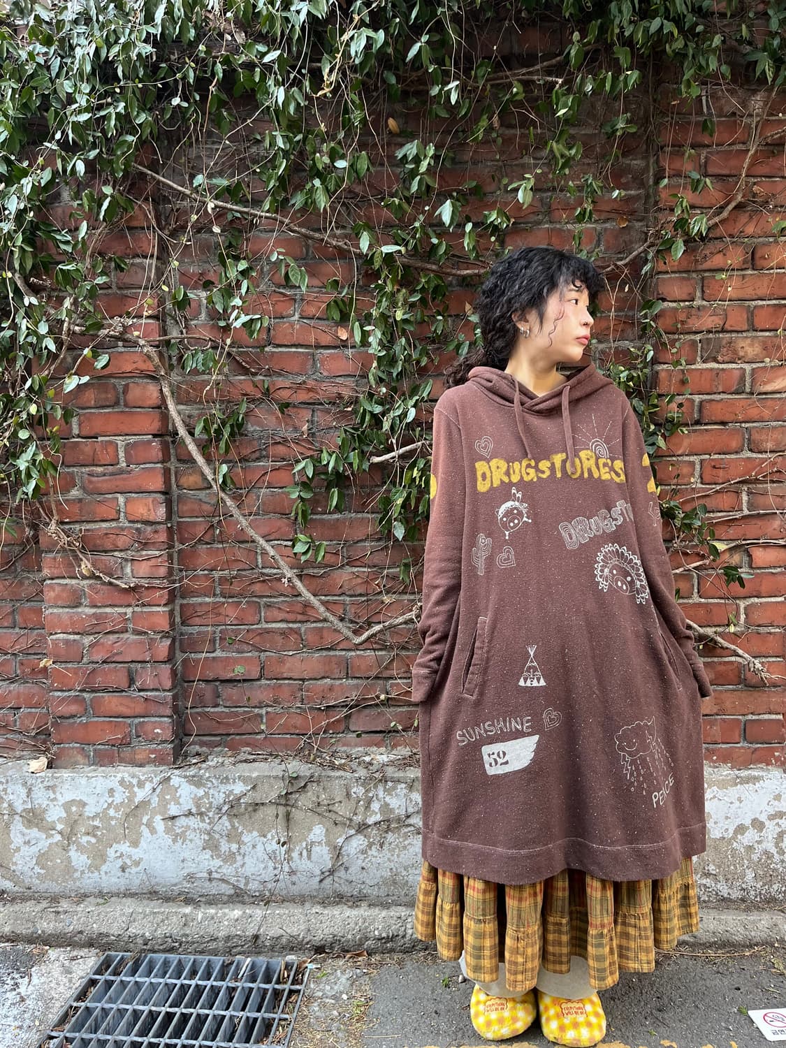 drugstores 인디안 캐릭터 후드 원피스 상품이미지3