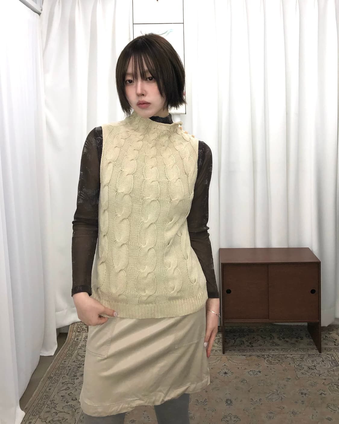 아이보리 버튼 포인트 니트 상품이미지1