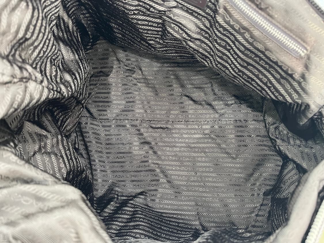 프라다 카키 나일론 토트백 자물쇠 포함 상품이미지7