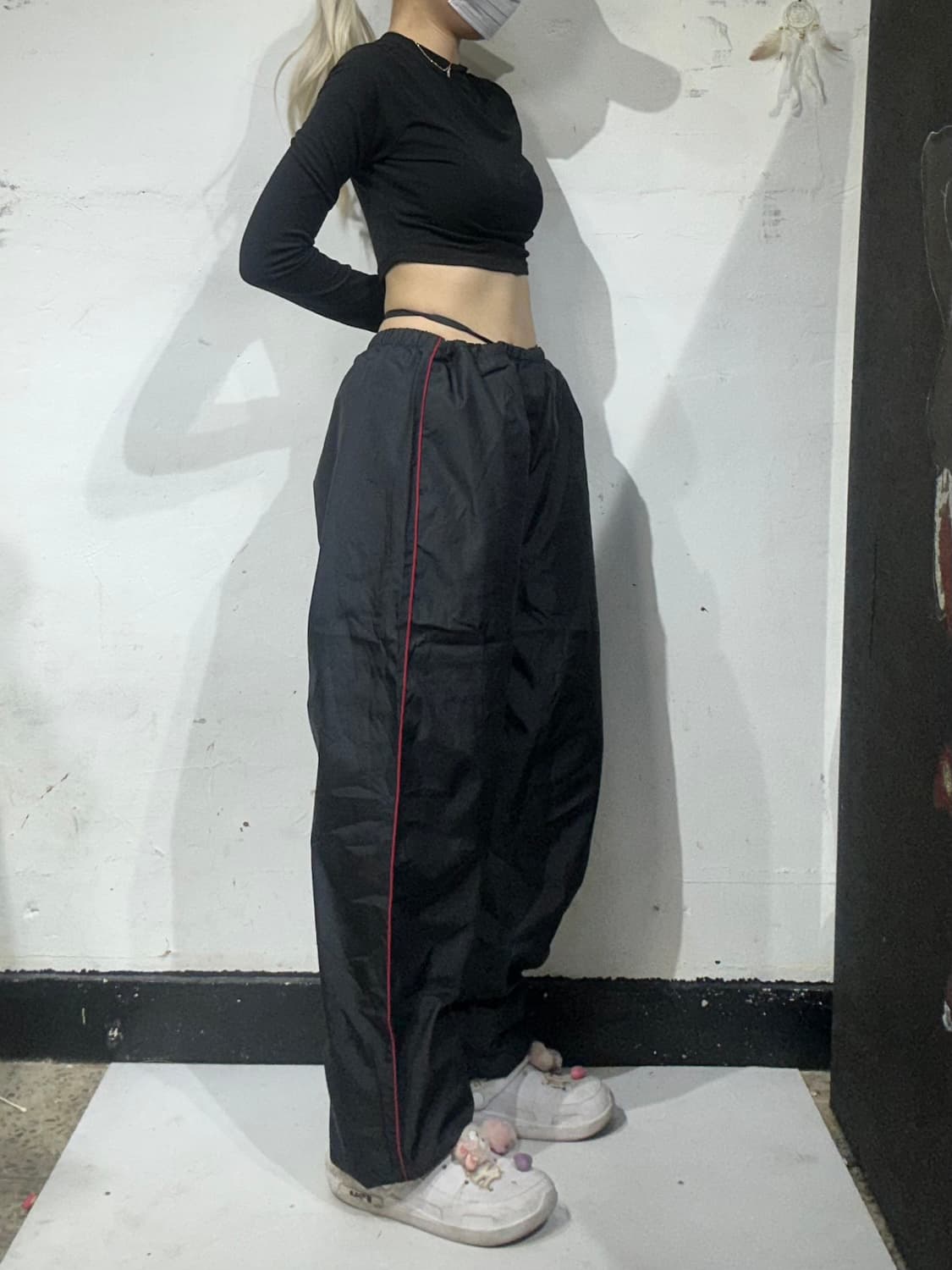 갭 와이드 블랙 버건디 사이드 라인 트랙 팬츠 L 상품이미지1