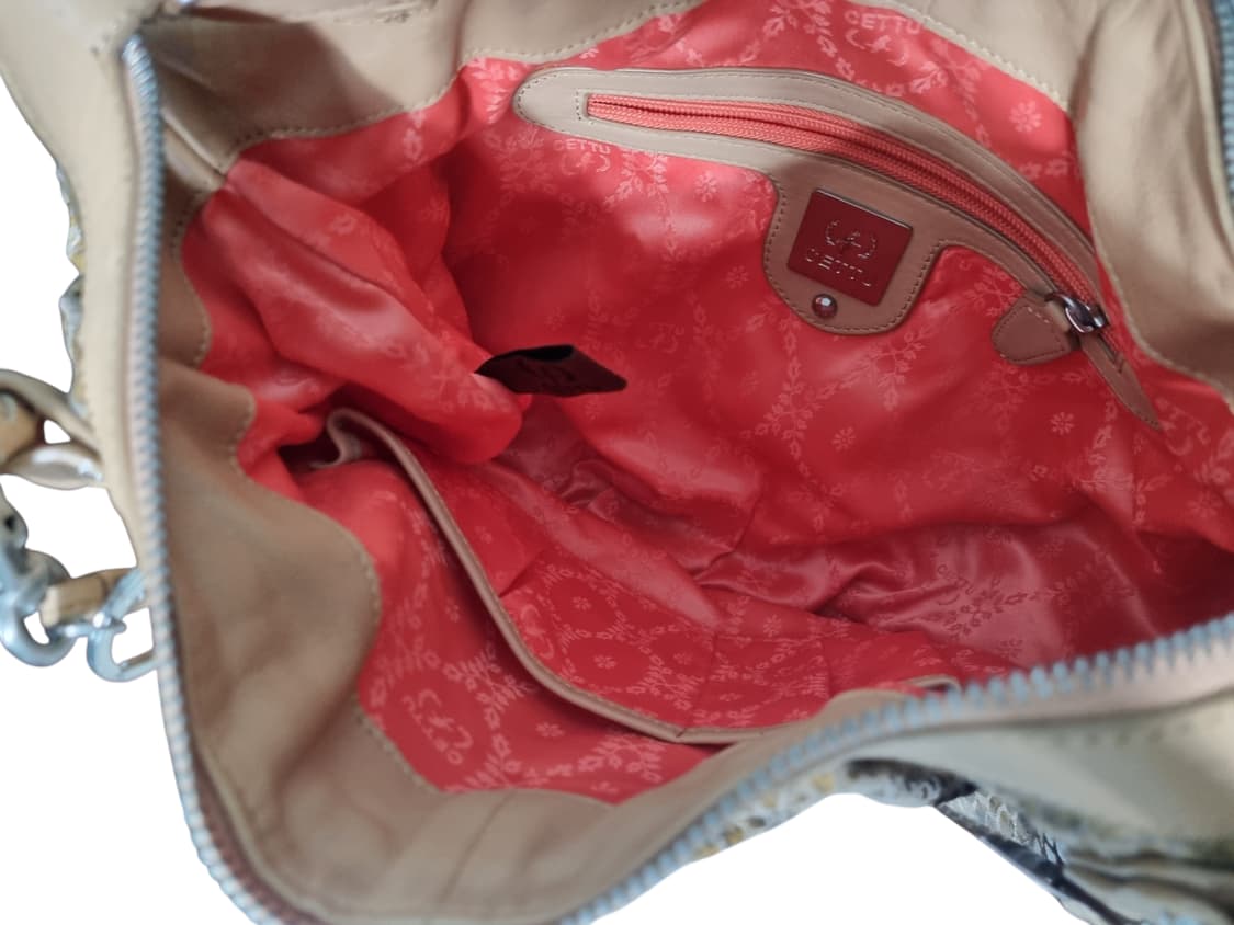 새상품) Cettu 체뚜 뱀피 태슬장식 숄더백 토트백 상품이미지3