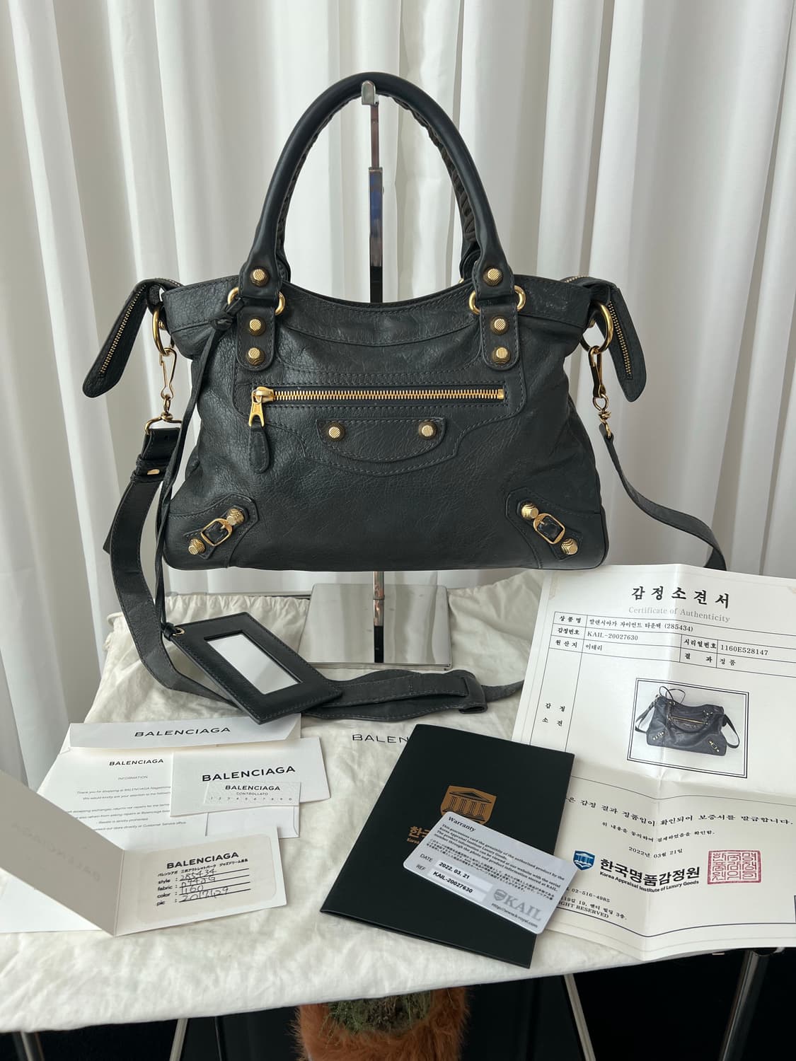 발렌시아가 시티 모터백 상품이미지2