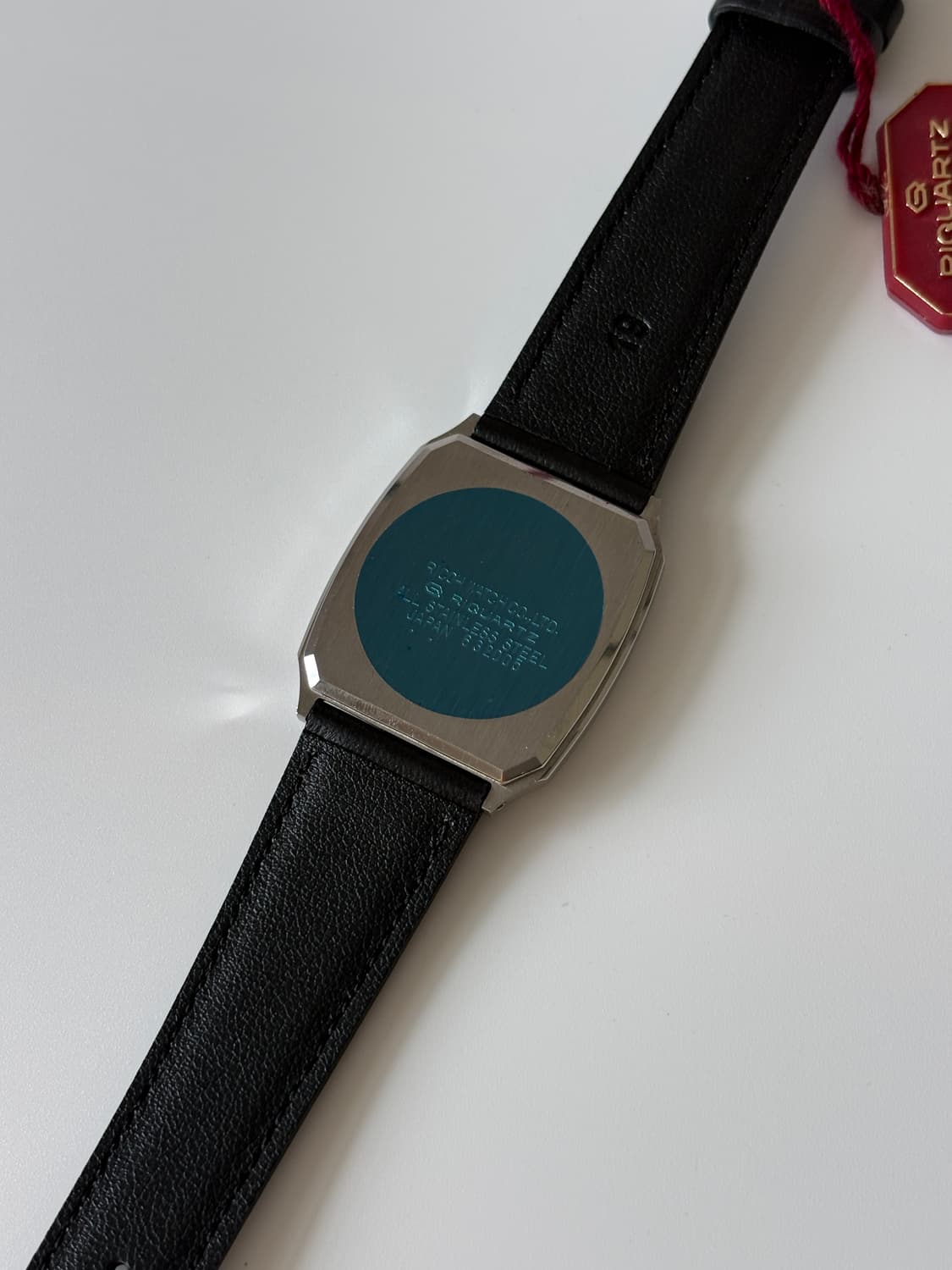 1980년대 펄 텍스처 다이얼 실버 탱크 쿼츠 남성 데드스탁 상품이미지7