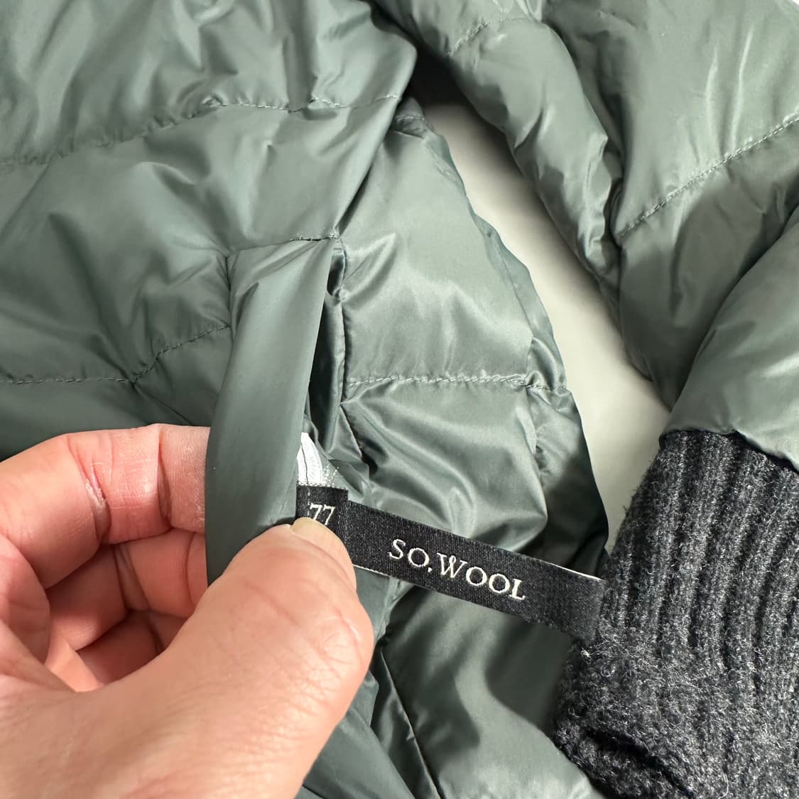 77 우먼L 소울 SOWOOL 그레이 니트배색 양면 롱패딩 상품이미지8