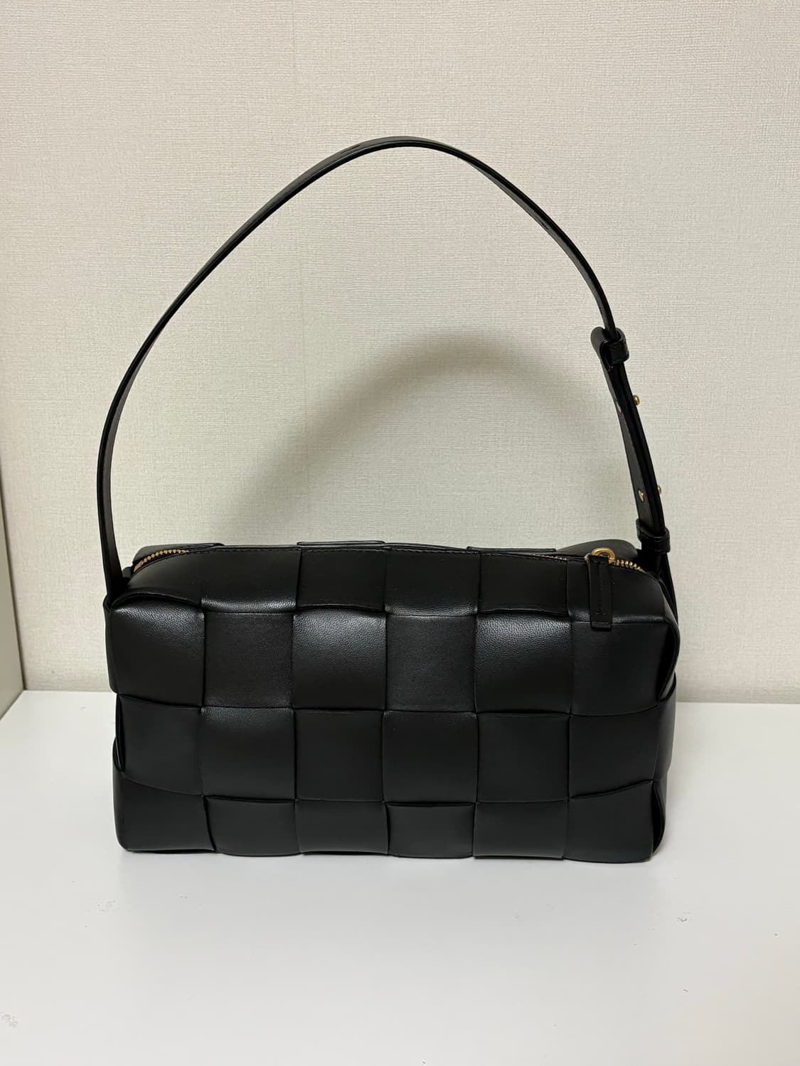 보테가베네타 브릭 카세트 숄더백 블랙 상품이미지8