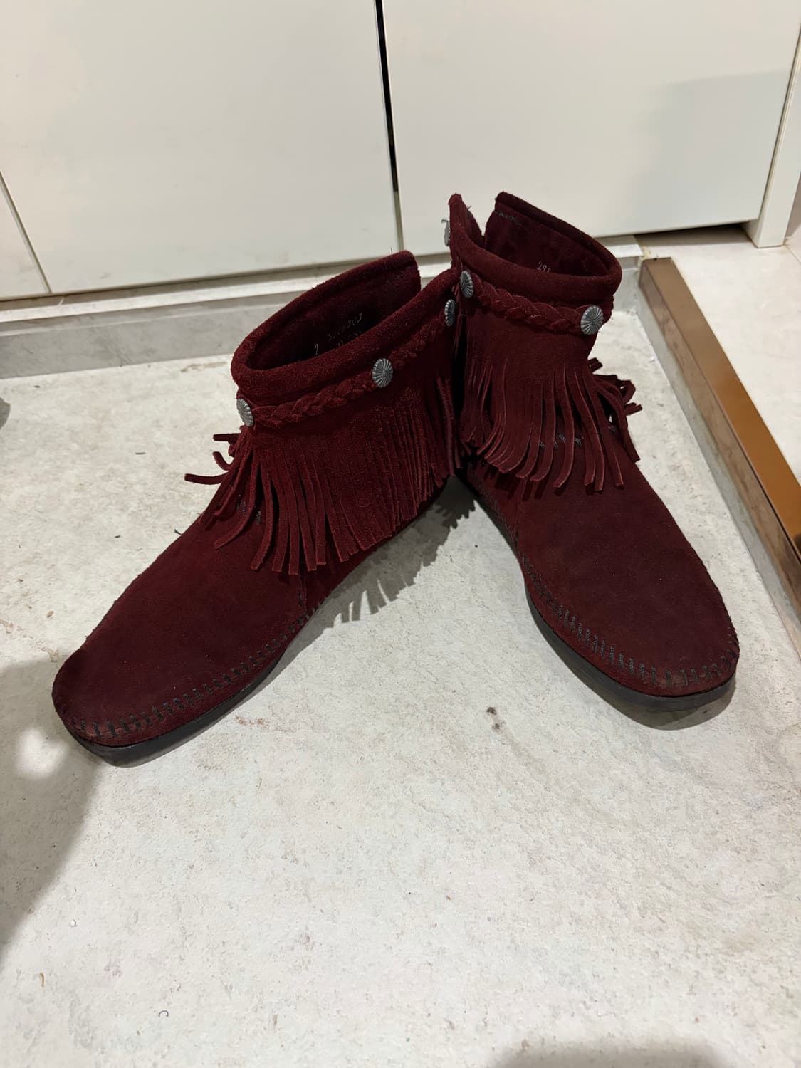 미네통카 버건디 240 상품이미지2