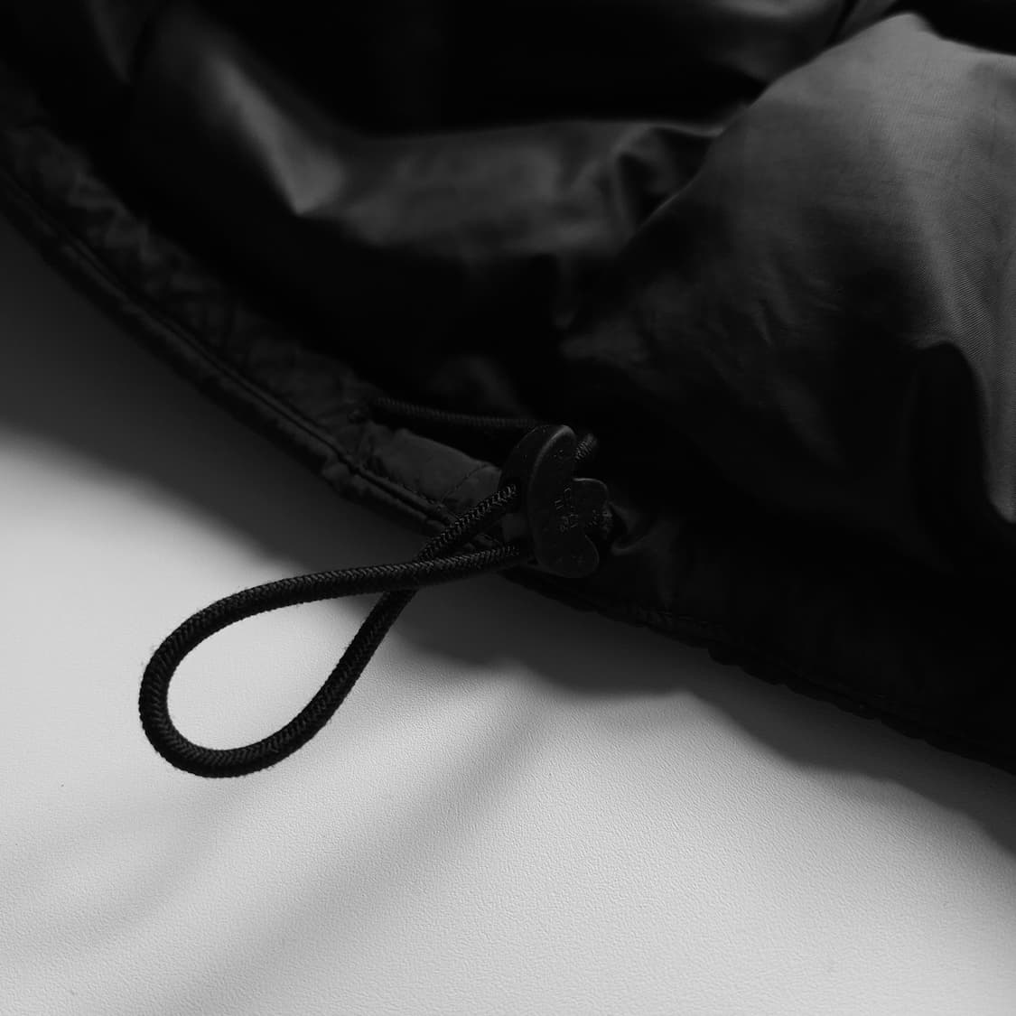 아디다스 신형 리플렉티브 경량 구스 다운 패딩 (XL) 상품이미지7