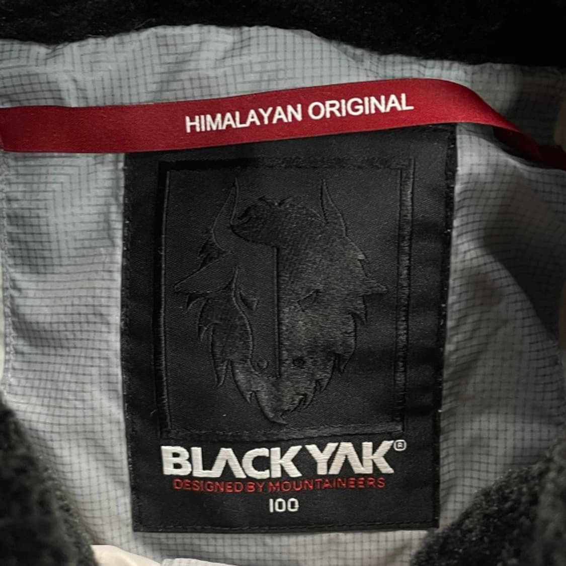 100 블랙야크 패딩조끼 상품이미지3