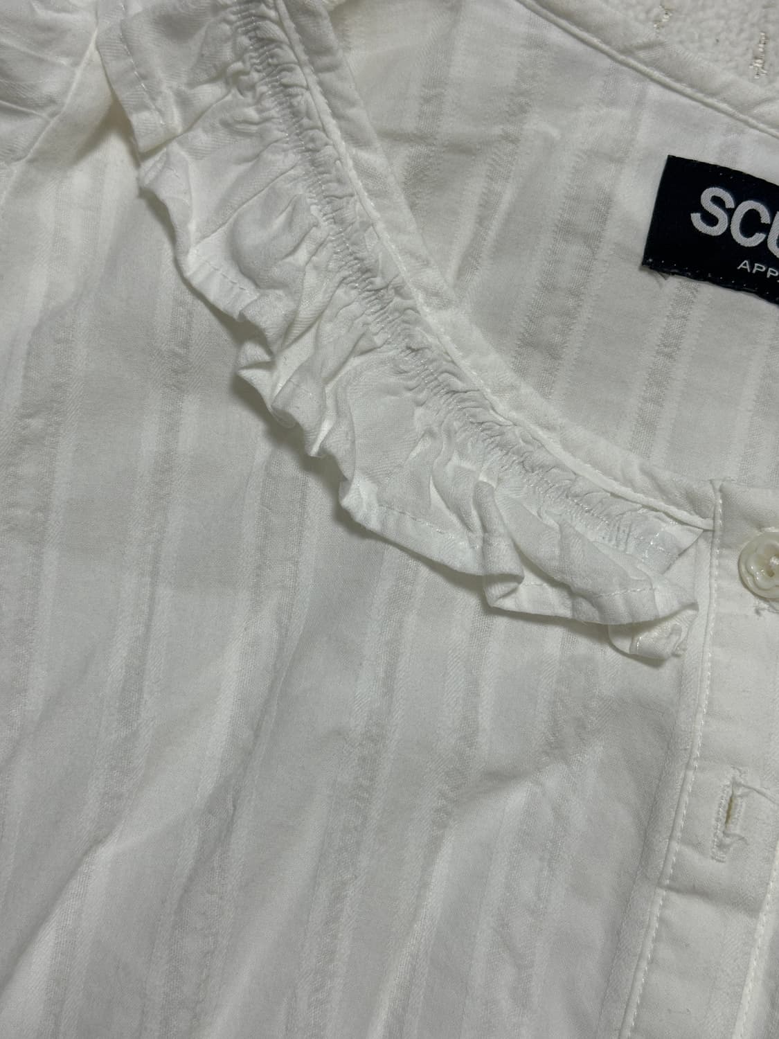 스컬프터 Ruffle Eyelet Crop Blouse White 상품이미지6