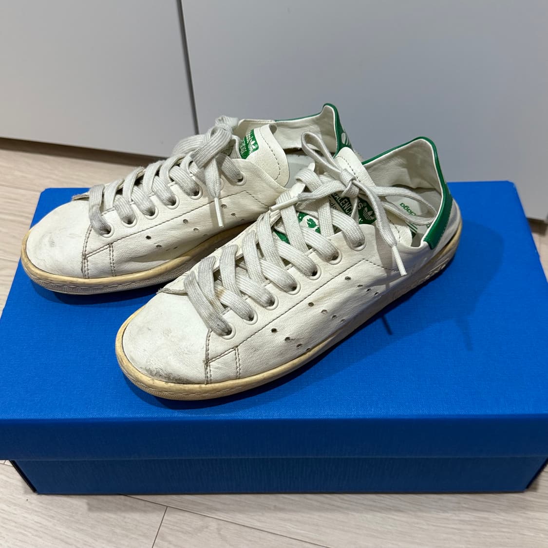 아디다스 발렌시아가 스탠스미스 원아웃 37 상품이미지2