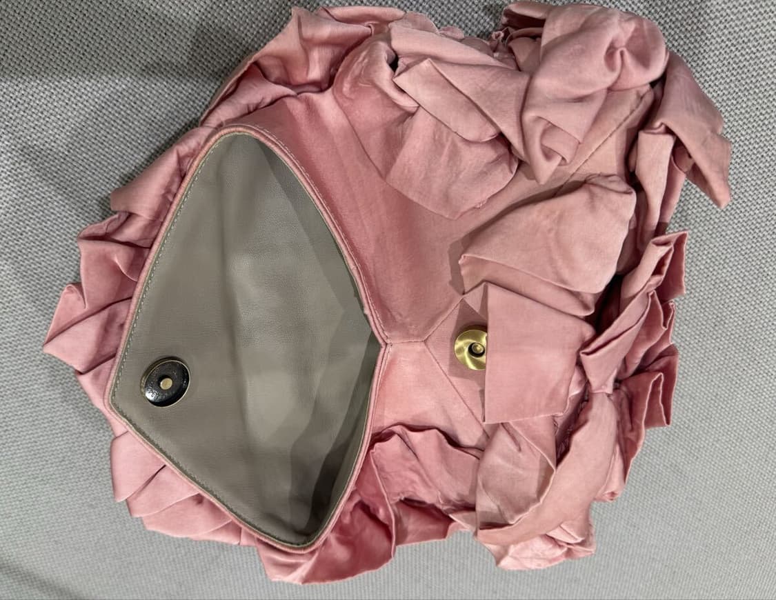 드리스 반노튼 러플 플랩 클러치백 새상품 상품이미지5