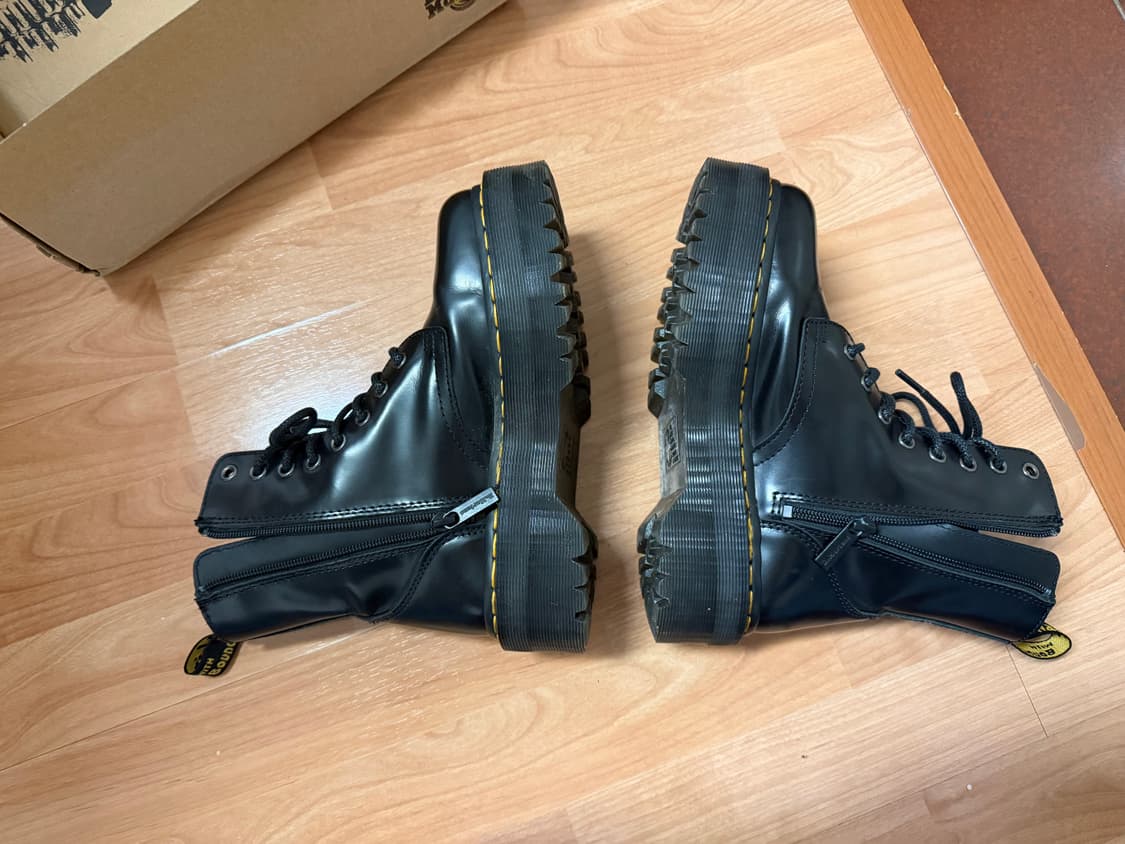 닥터마틴  제이든 230 상품이미지3