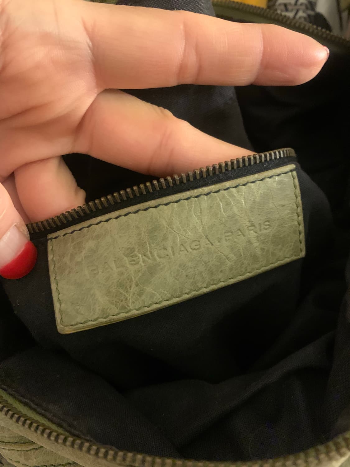 발렌시아가 커리어 라지 상품이미지5