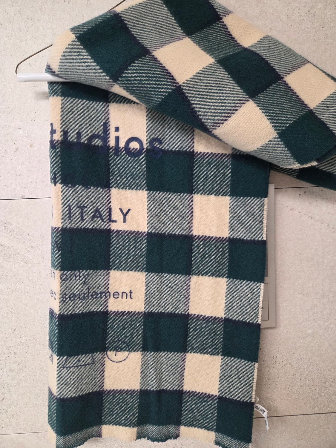 아크네 스튜디오 캐시어(Cassiar) 체크 머플러 스카프 상품이미지2