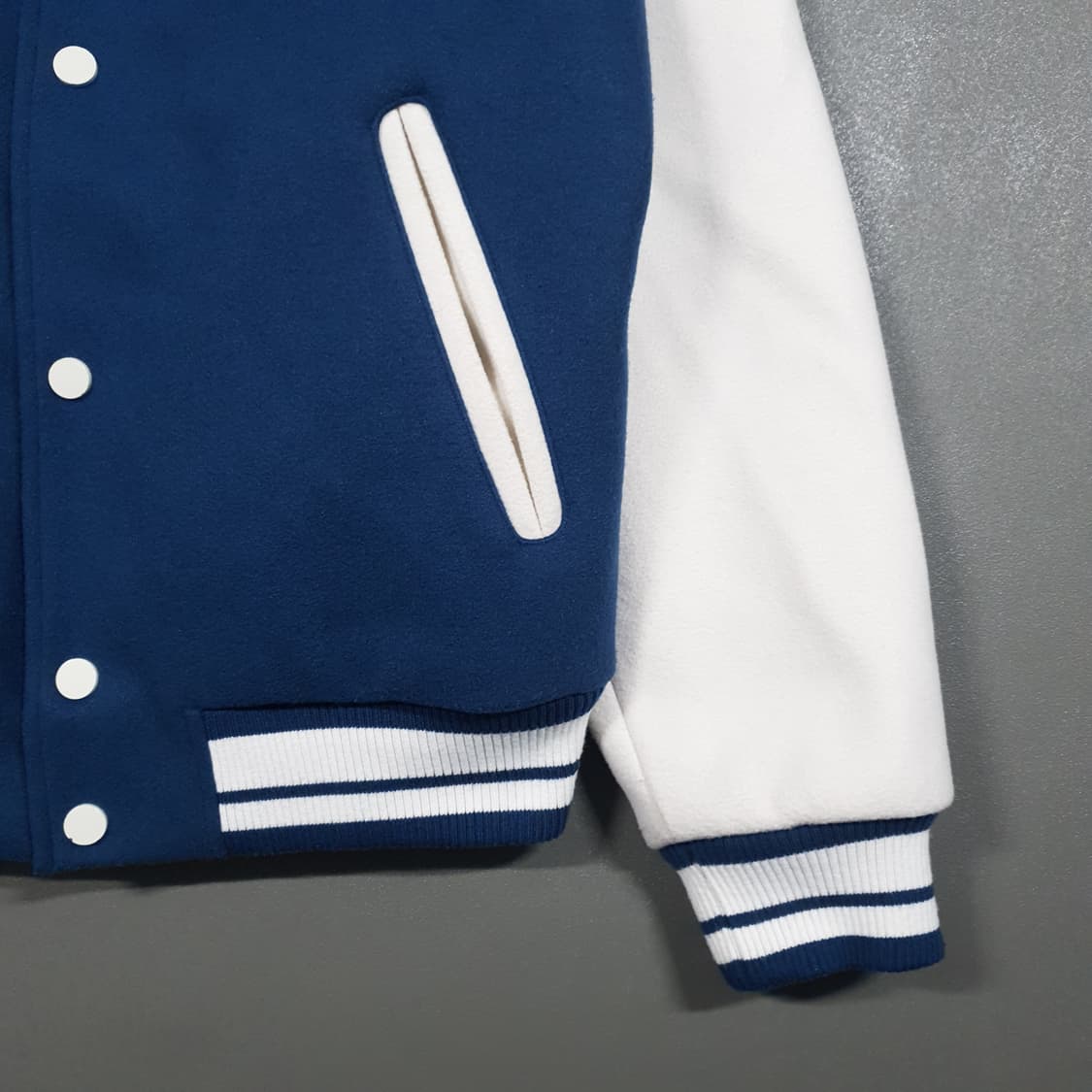 실측 L) 자라 신형 22FW 바시티 스타디움 패치 콤비 봄버 자켓 상품이미지4