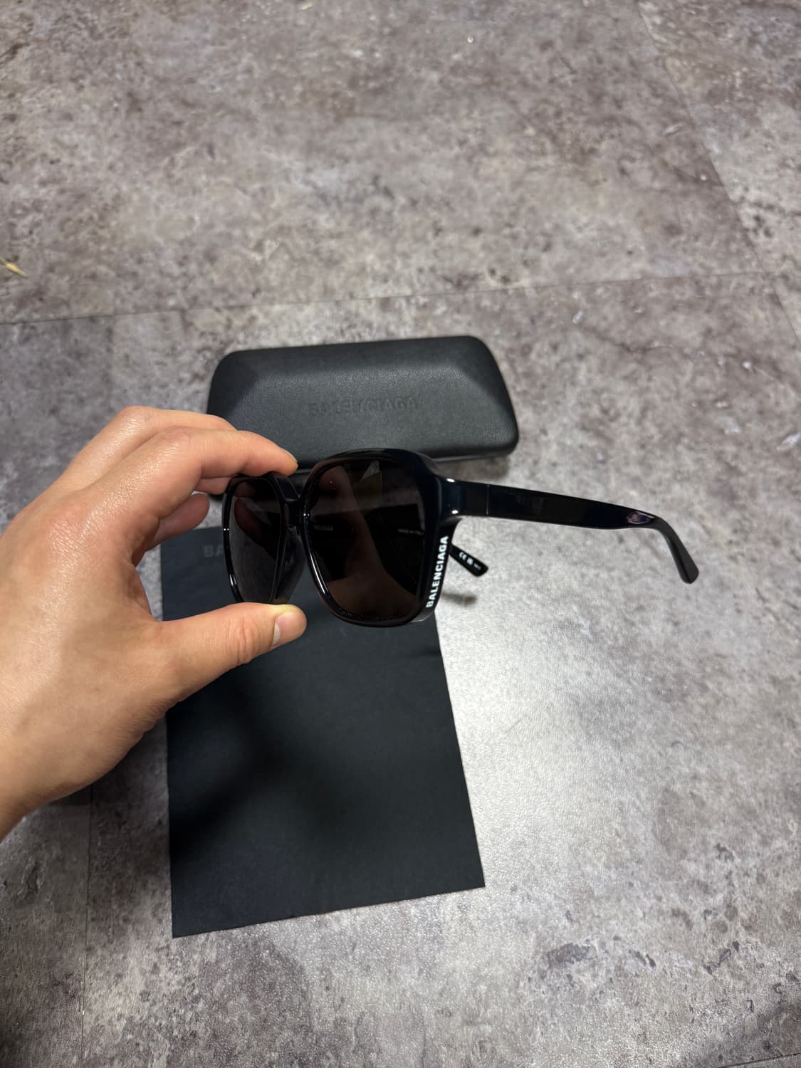 발렌시아가 선글라스 풀박스 상품이미지3