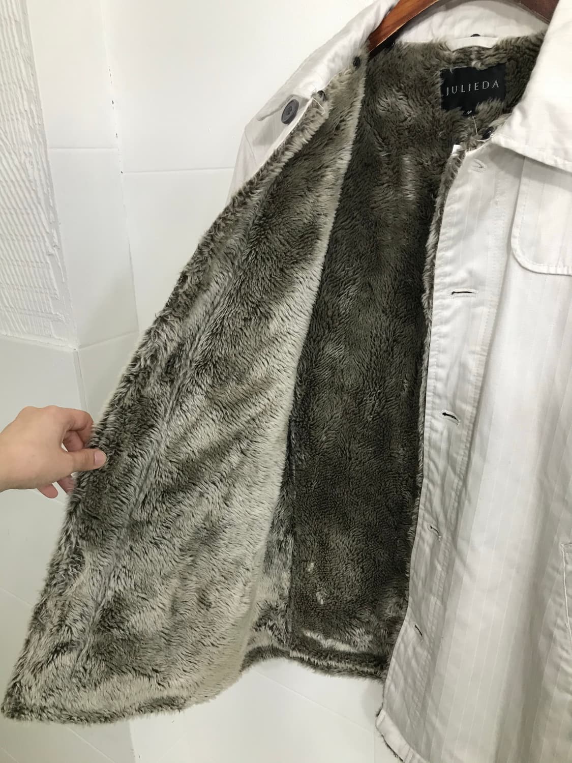 빈티지 화이트 퍼 버튼 자켓 상품이미지5