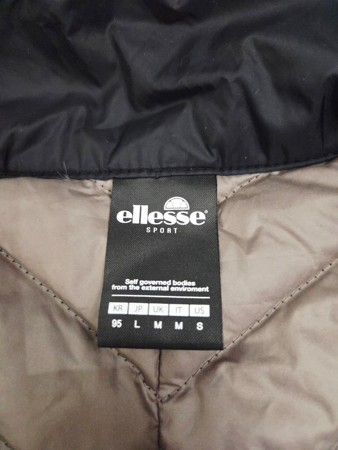 엘레쎄 스포츠 구스다운 경량패딩_95 상품이미지5