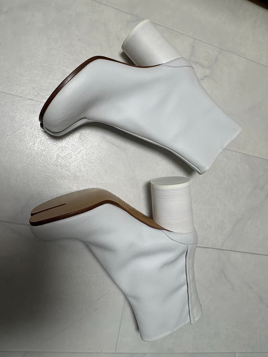 메종 마르지엘라 카프스킨 타비 부츠 화이트 38 판매 상품이미지5