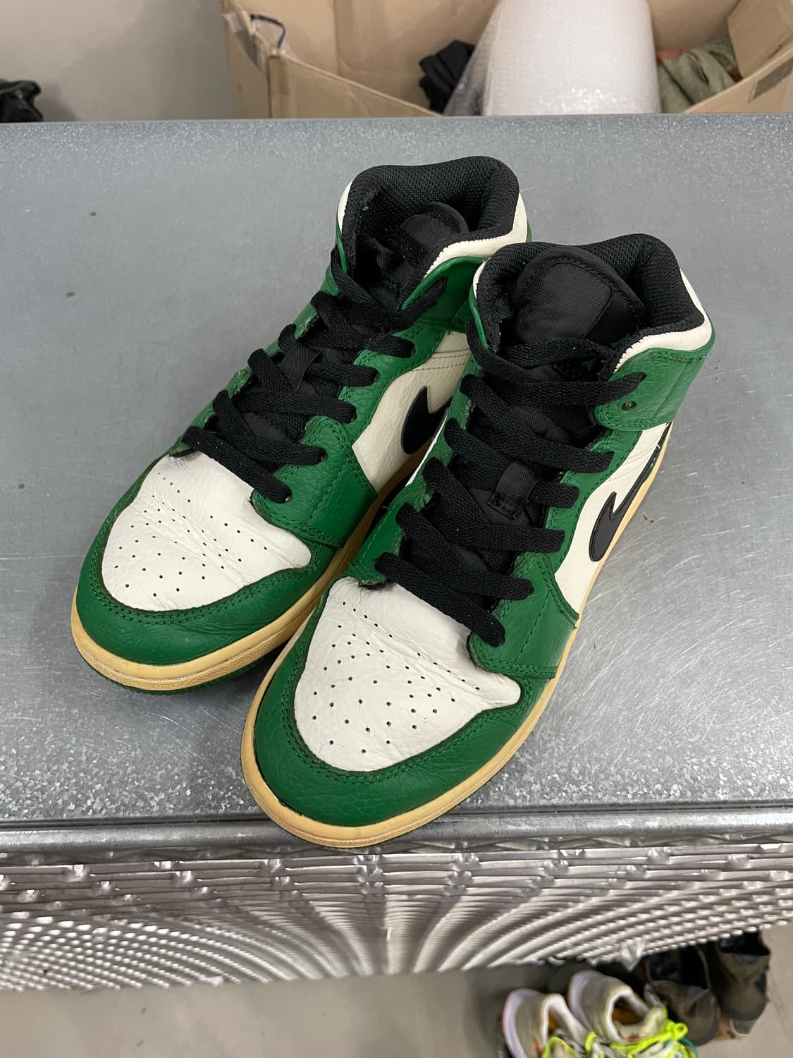 나이키 조던1 미드SE 파인그린 240 상품이미지2