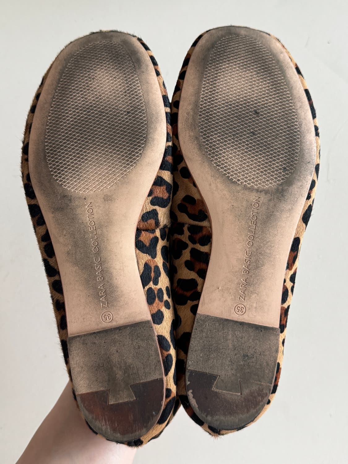 Zara Calfskin Leopard Balerina Shoes 상품이미지4
