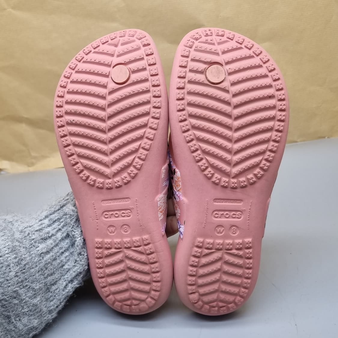 크록스 여성쪼리w8 250 상품이미지3