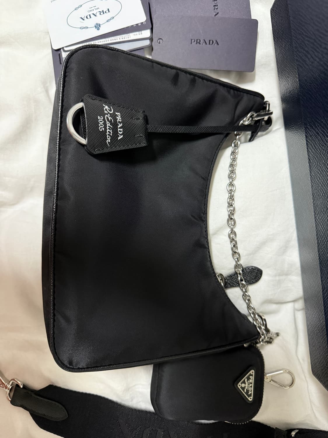 프라다 리에디션 2005 리나일론 숄더백 블랙 상품이미지4