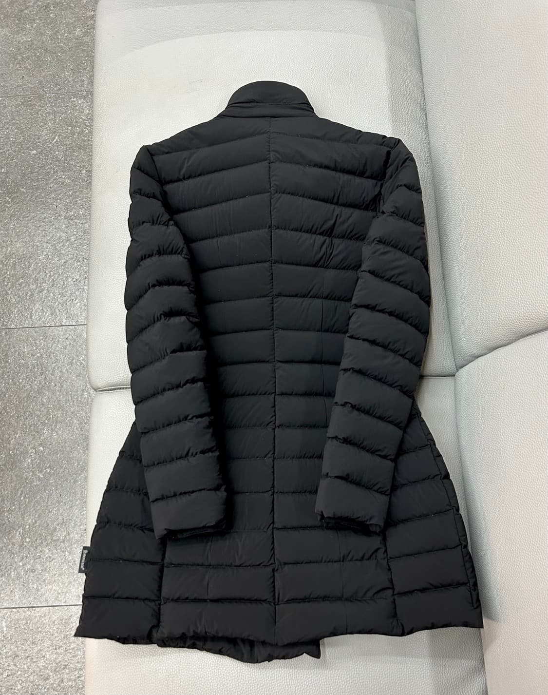 몽클레어 정품 아나스타시아 여성 블랙 롱패딩(00/44) 상품이미지7