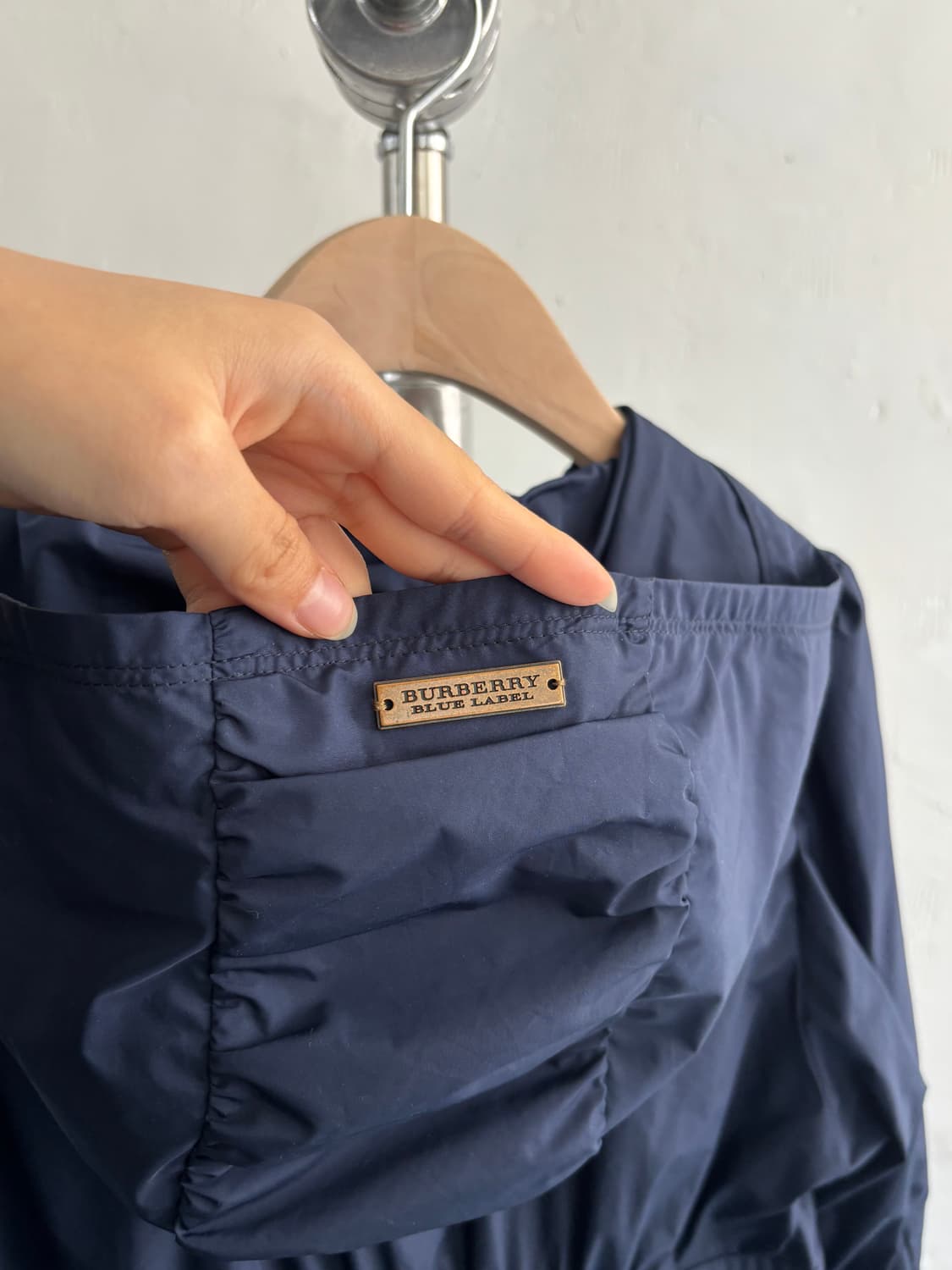 Burberry 버버리 블루라벨 셔링 숏 트렌치 후드자켓 상품이미지5