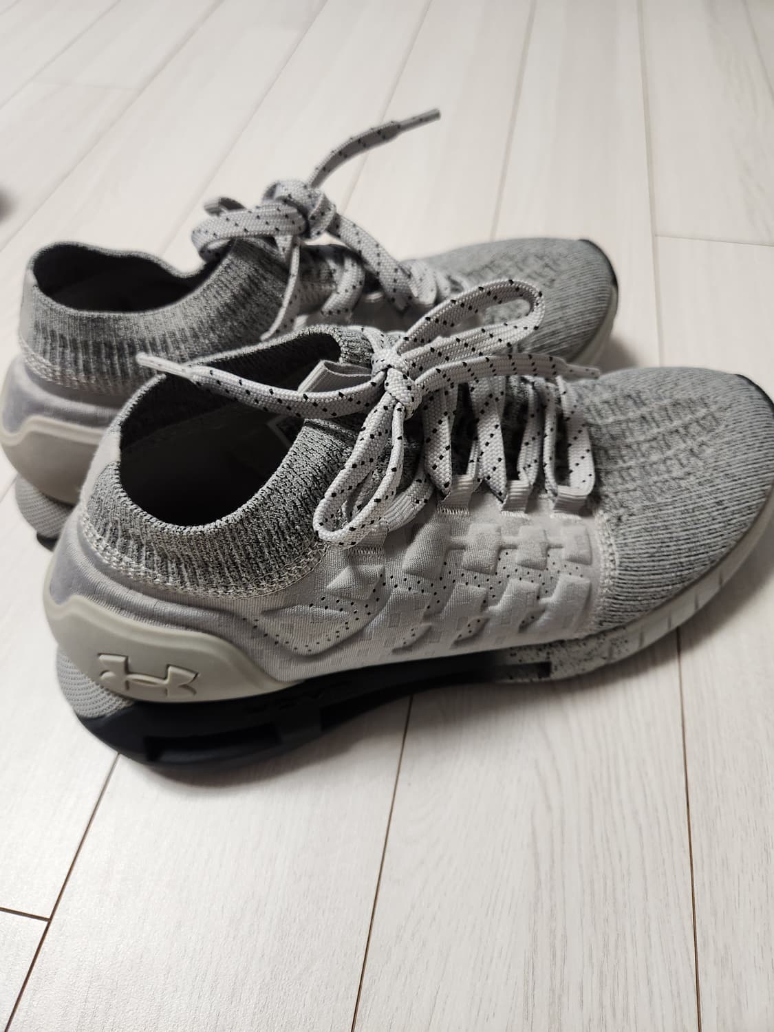 언더아머 러닝화UA 호버 팬텀 CT 3000004-116 운동화 사이즈2 상품이미지3