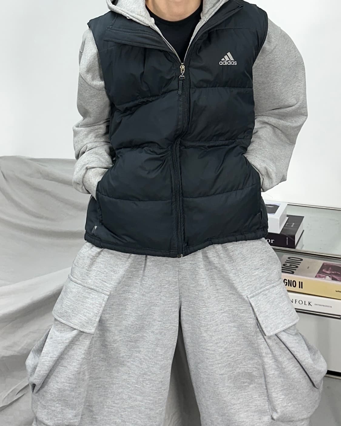 아디다스 블랙 패딩 조끼 L 상품이미지2