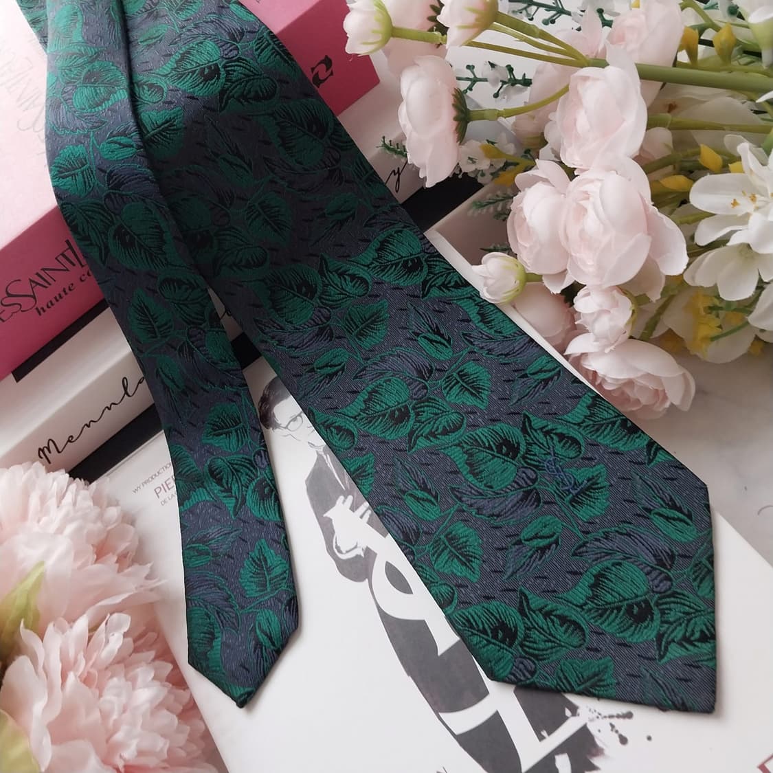 입생로랑 실크 그린 리프 자수 넥타이 8.7cm A+등급 K1268
 상품이미지2