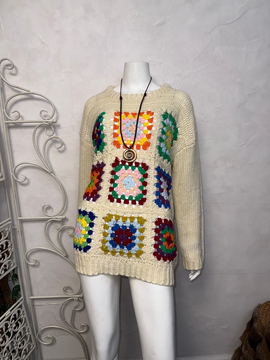 Ivory color mix crochet over knit 상품이미지1