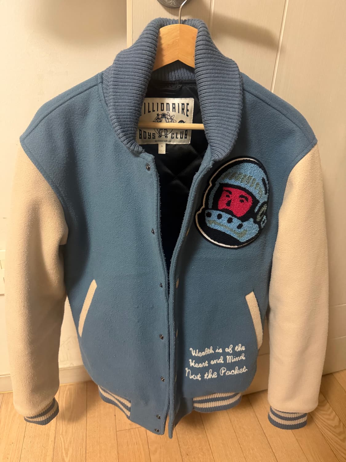 S) 빌리어네어 보이즈 클럽 바시티 자켓 블루 판매합니다. BBC 자켓 상품이미지1