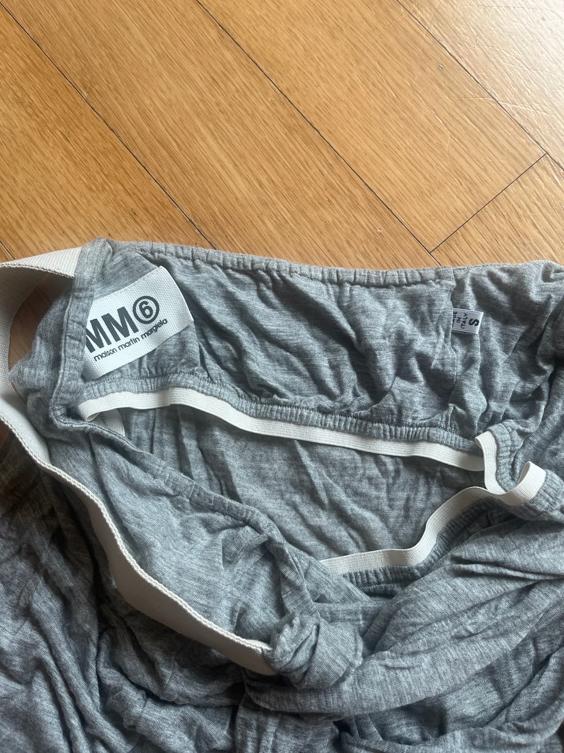 MM6 홀터넥 탑 상품이미지3